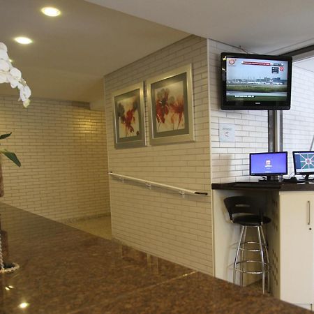 Hotel Confiance Batel Курітіба Екстер'єр фото