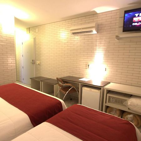 Hotel Confiance Batel Курітіба Номер фото