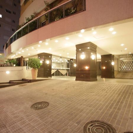 Hotel Confiance Batel Курітіба Екстер'єр фото