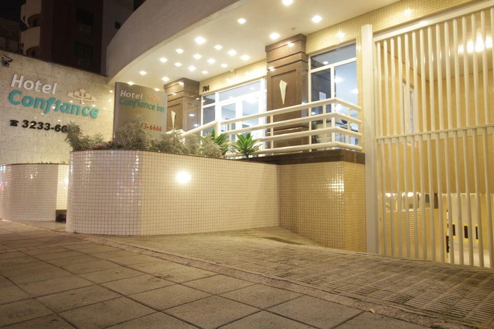 Hotel Confiance Batel Курітіба Екстер'єр фото
