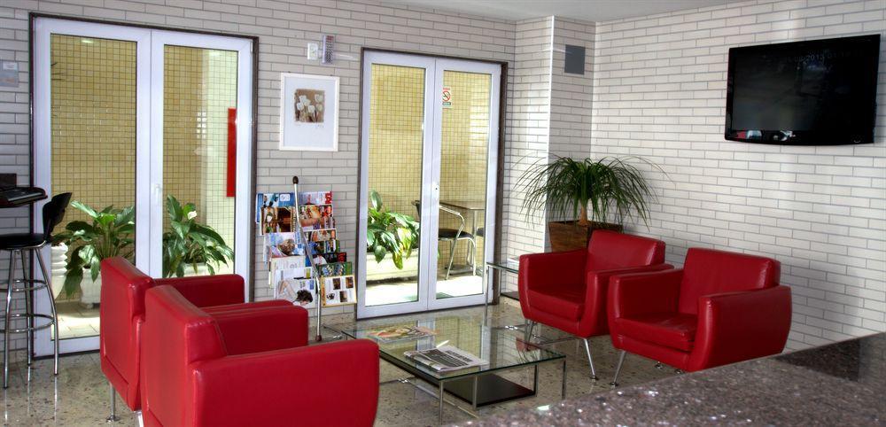 Hotel Confiance Batel Курітіба Екстер'єр фото