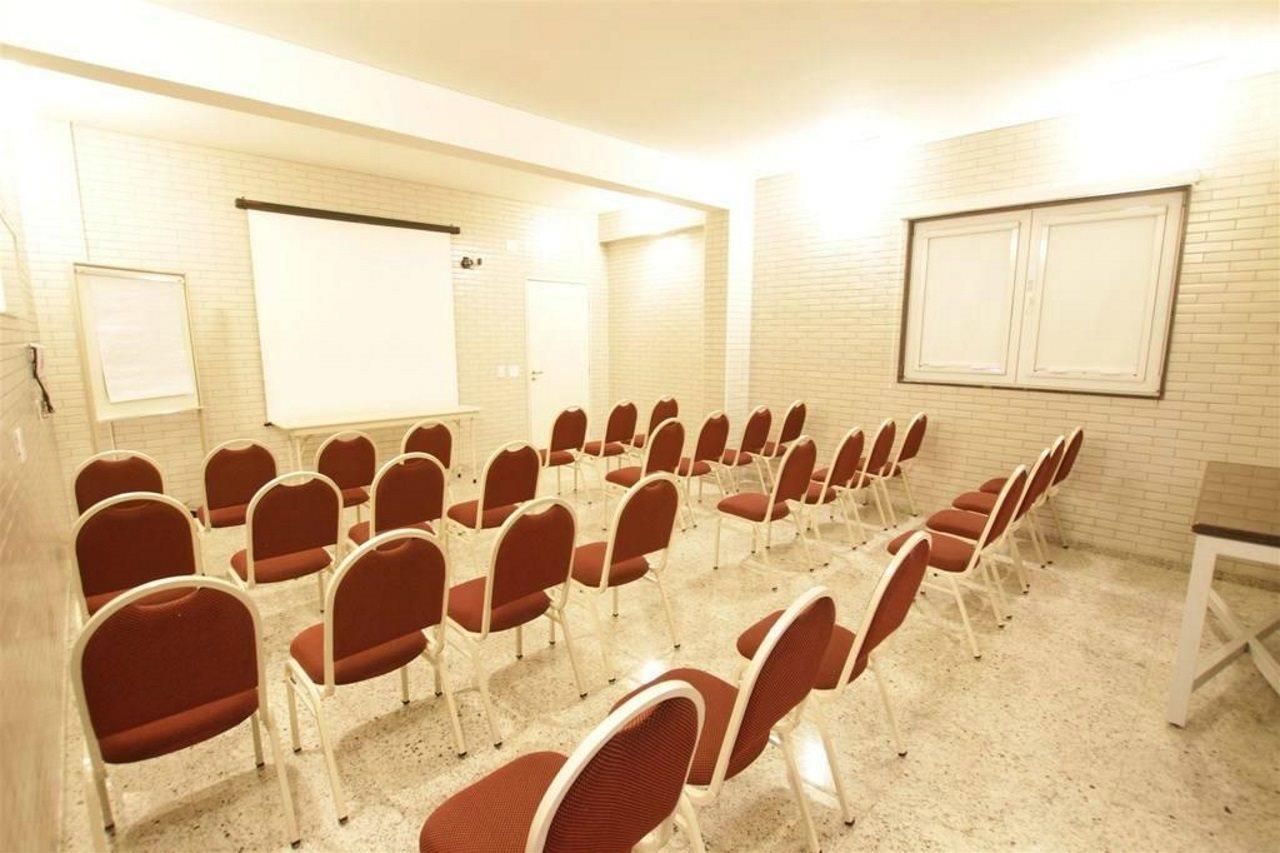 Hotel Confiance Batel Курітіба Екстер'єр фото