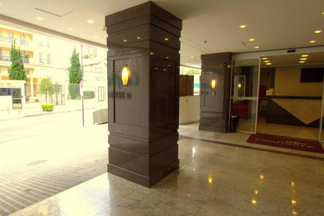 Hotel Confiance Batel Курітіба Екстер'єр фото