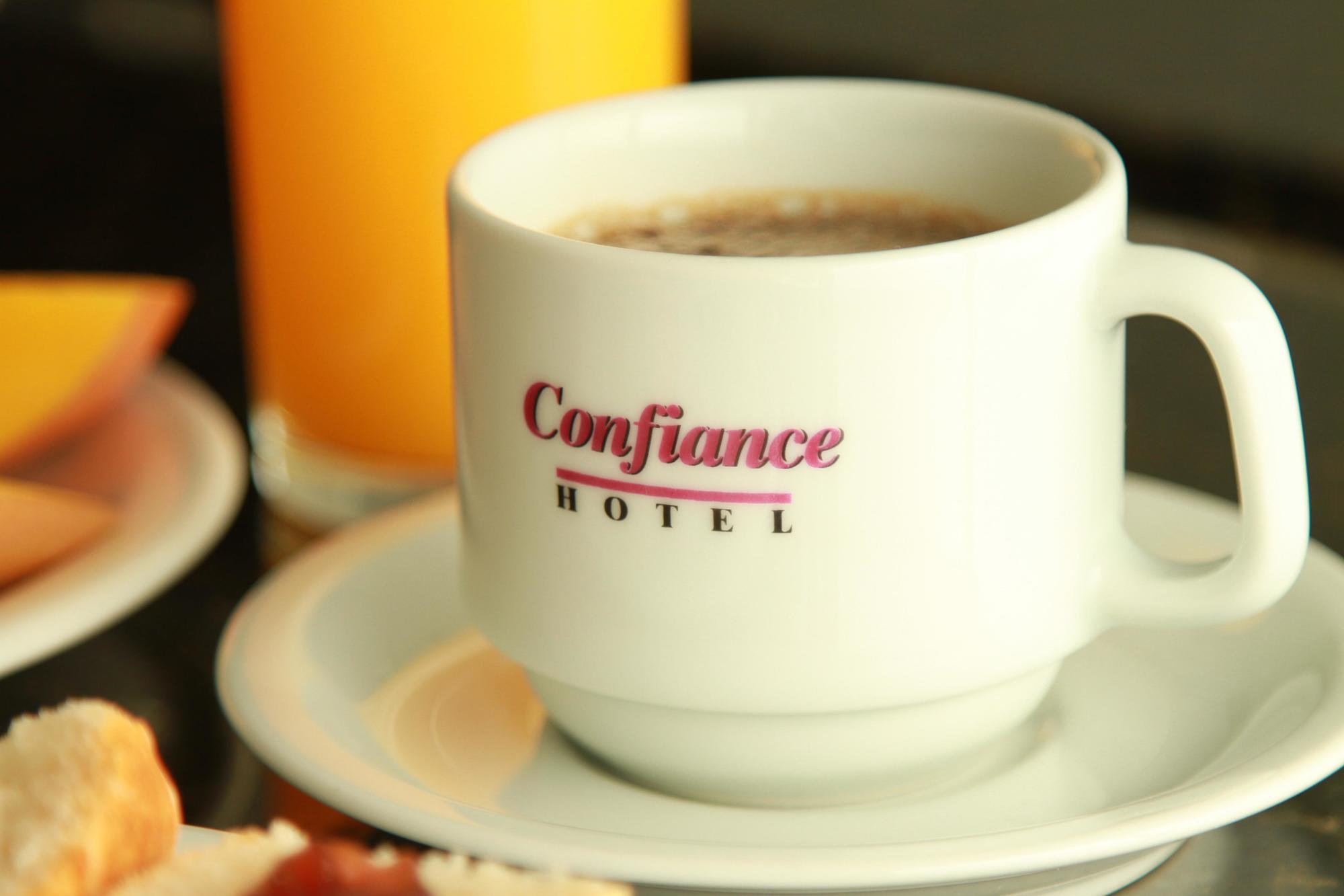Hotel Confiance Batel Курітіба Екстер'єр фото