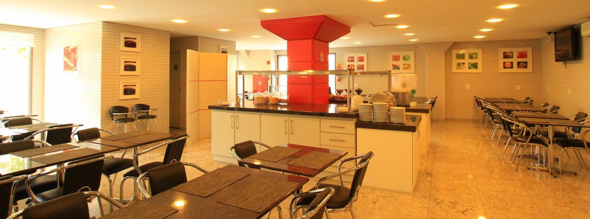 Hotel Confiance Batel Курітіба Екстер'єр фото
